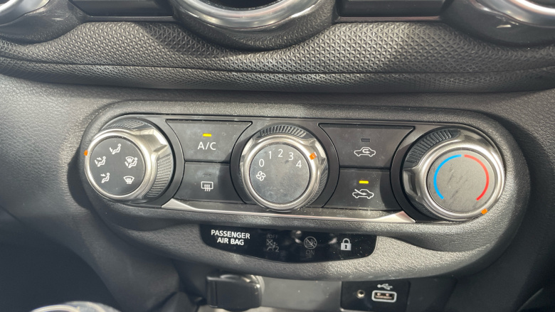 Nissan Juke 1.0 DiG-T 114 Acenta 5dr Petrol Hatchback